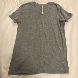 Babaton t-shirt
